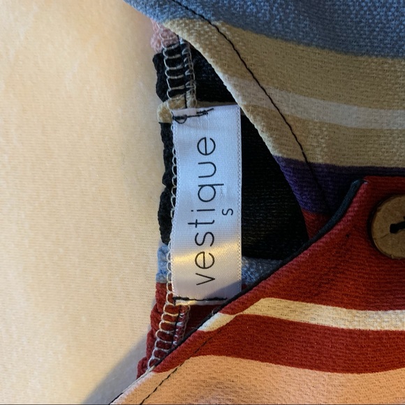 Vestique Stripped Tank Top - Picture 4 of 4